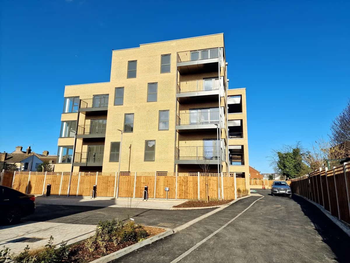 Steel frame site coordination from Chadwell Heath project leadership experience.